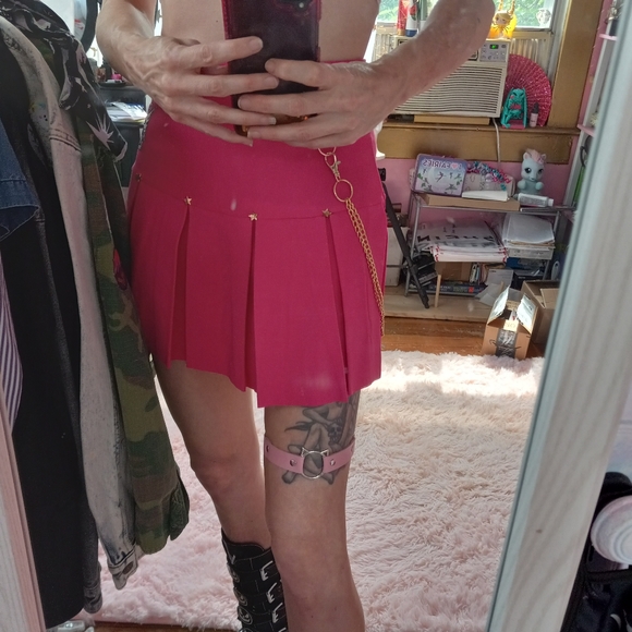 😵Pastel Goth kitty accent baby pink adjustable thigh garter! Nwot! - Picture 5 of 10